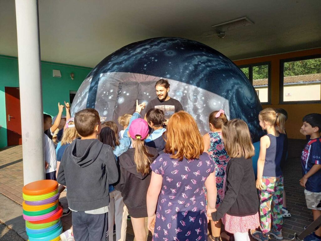 Activité Planétarium Mobile pour les scolaires