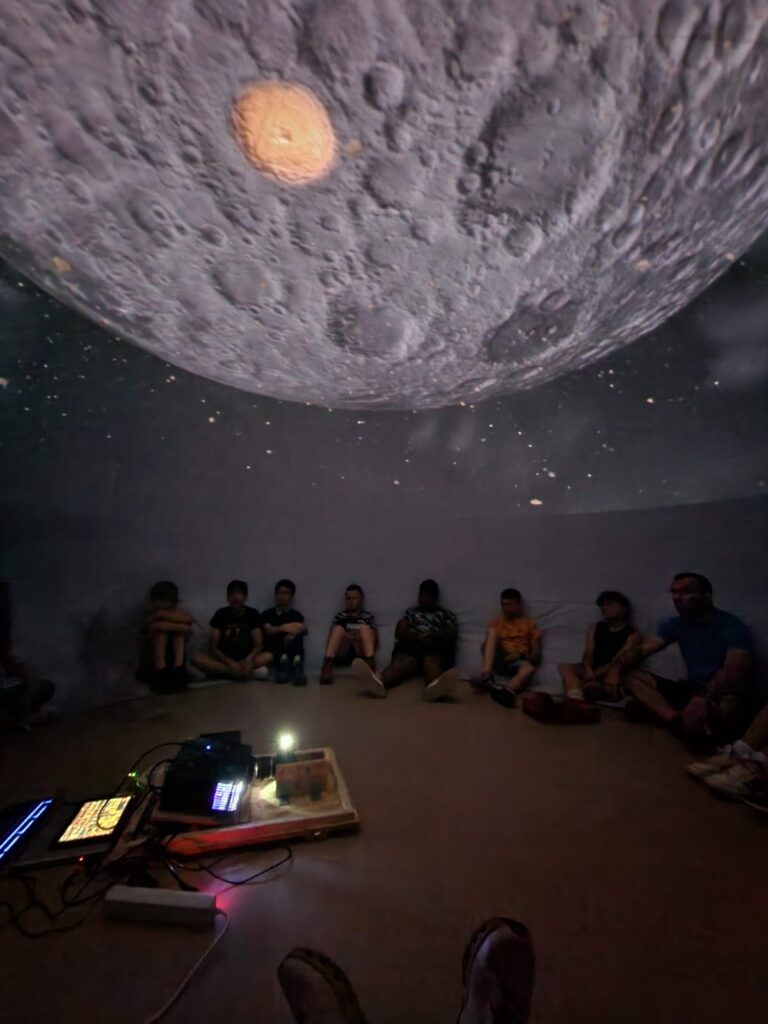 Activité Planétarium Mobile La tête dans les étoiles